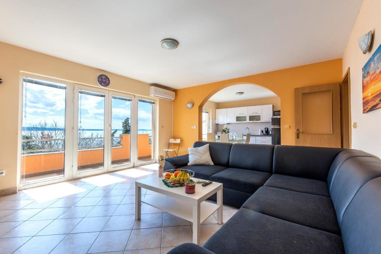 Villa Tomas „The View Of Jesenice“ เยเซนิเซ ภายนอก รูปภาพ